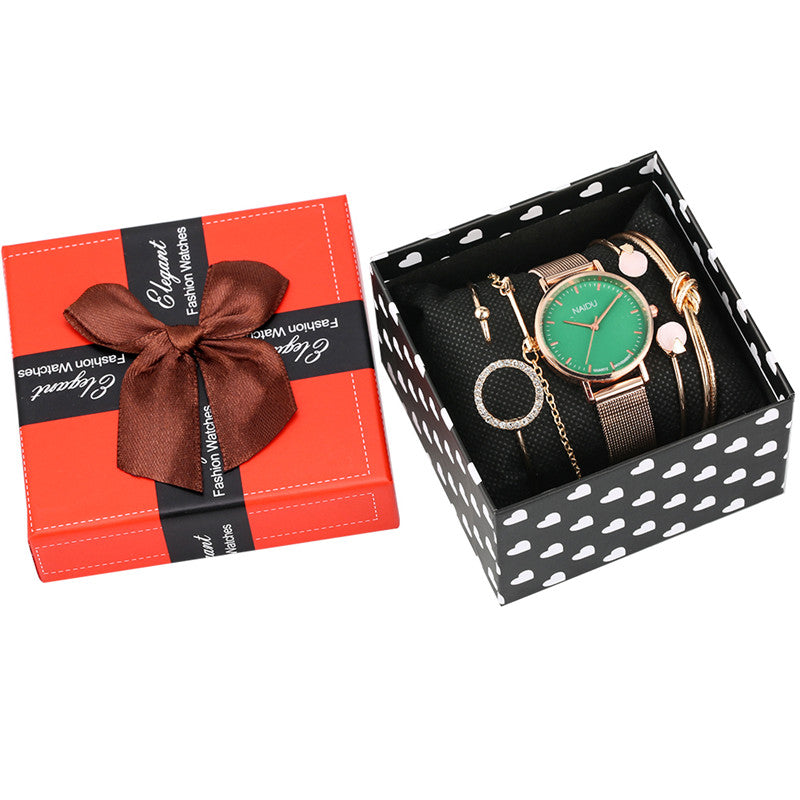 Chic Quartz Watch