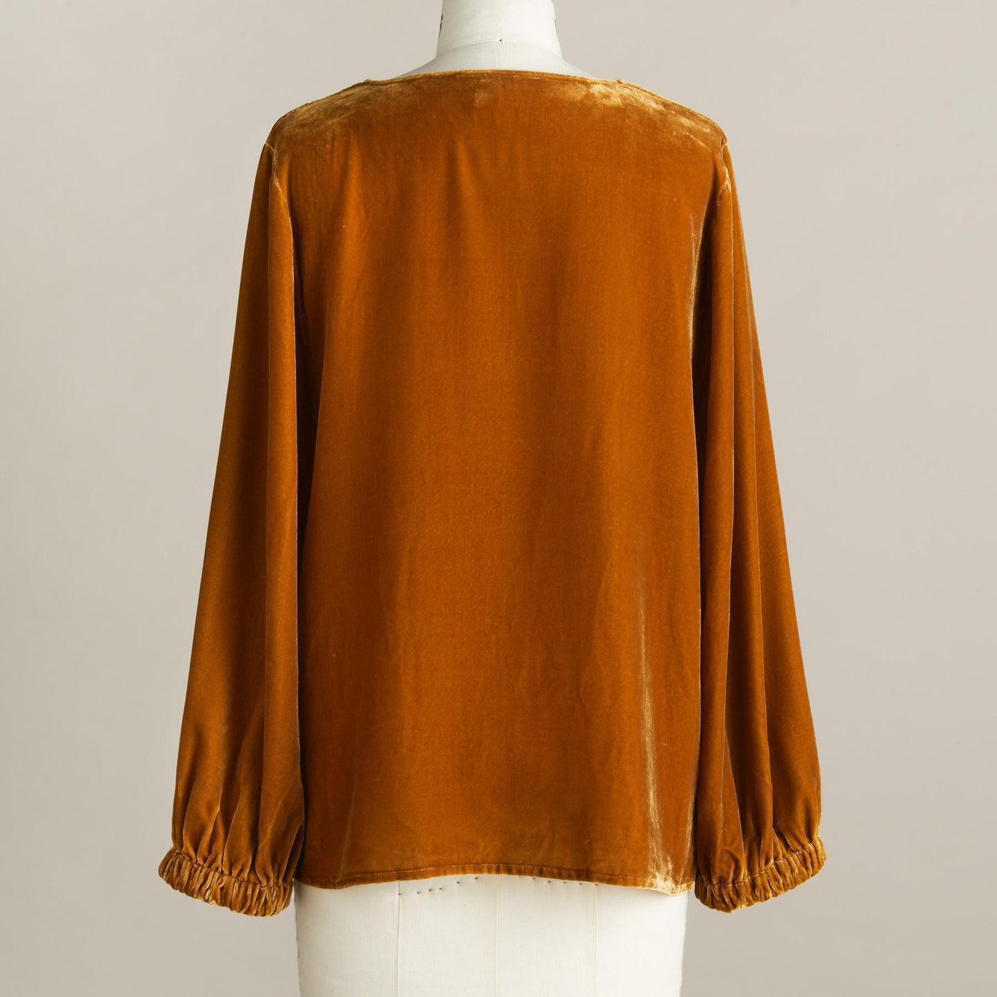 Base Blouse T-shirt