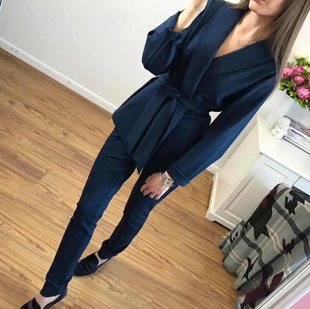 Exquisite Women's Suit Set