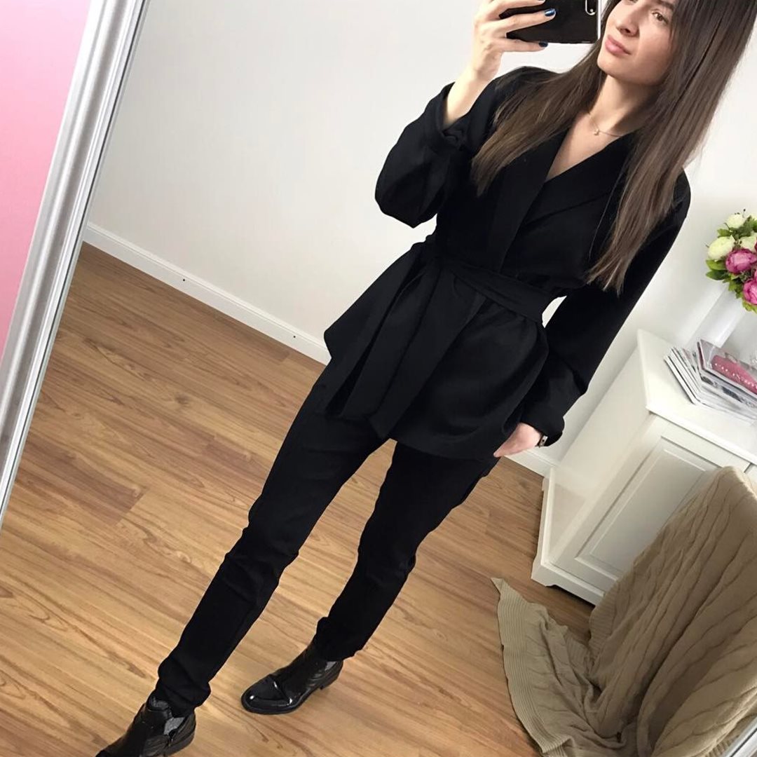Exquisite Women's Suit Set