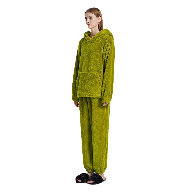Women's Fashionable Simple Flannel Pajamas Set