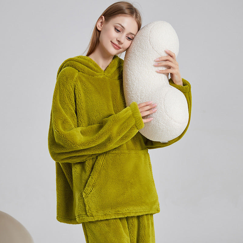 Women's Fashionable Simple Flannel Pajamas Set