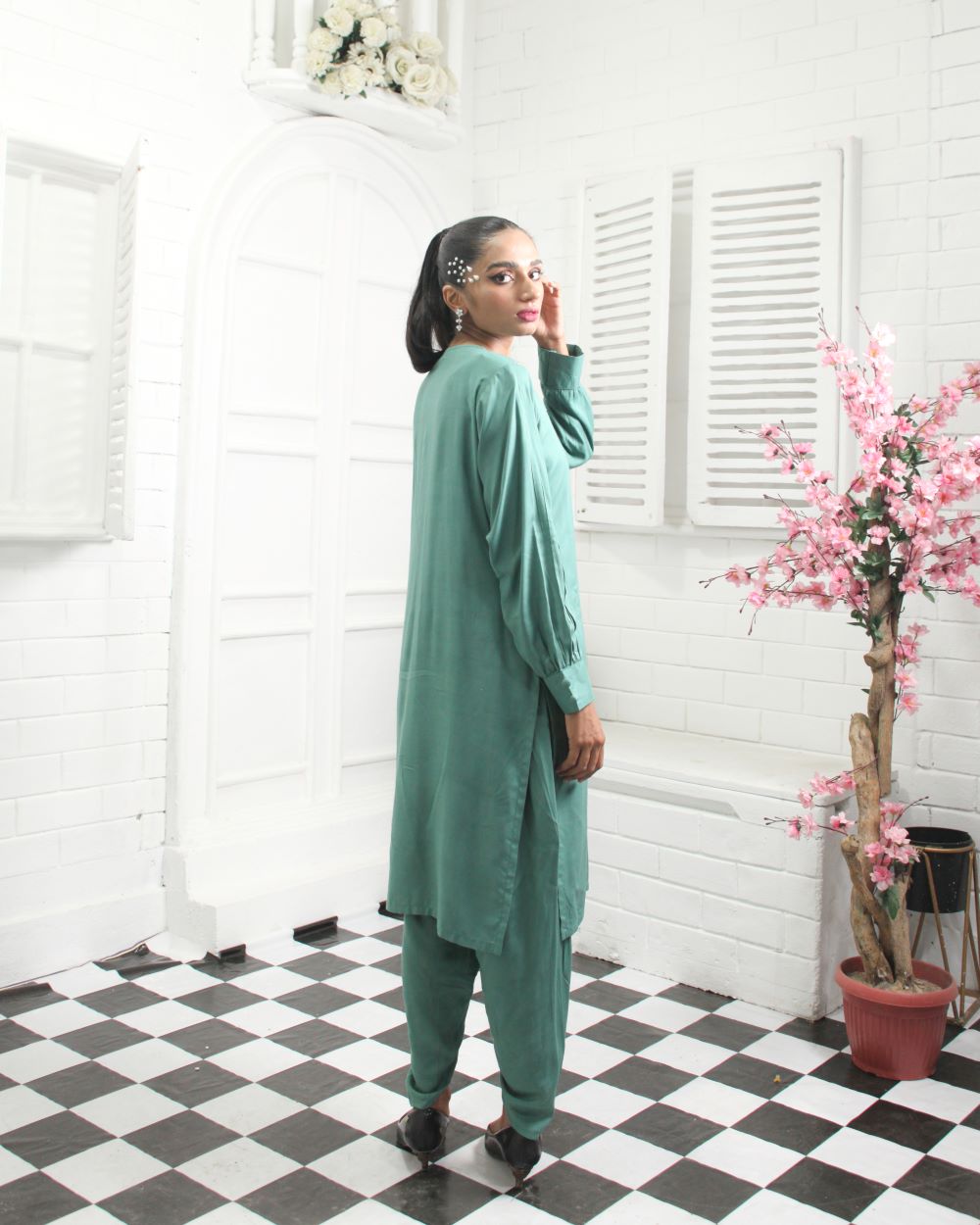 Linen Two-Piece Suit in Turquoise for Women