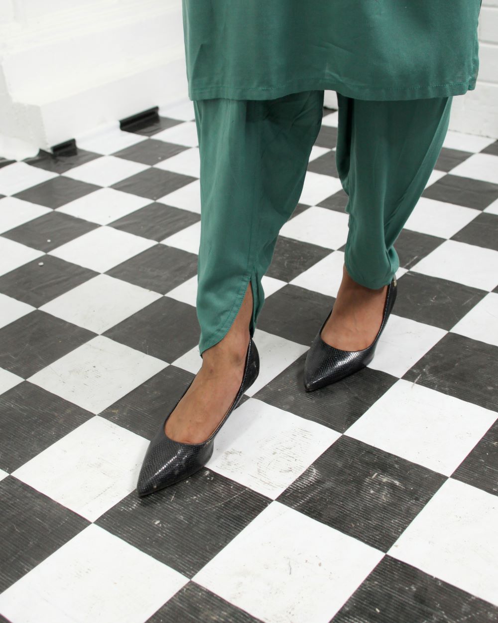 Linen Two-Piece Suit in Turquoise for Women