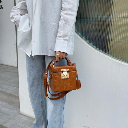 Chic Box Shoulder Bag
