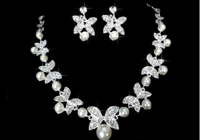Bridal Pearl Jewelry Set