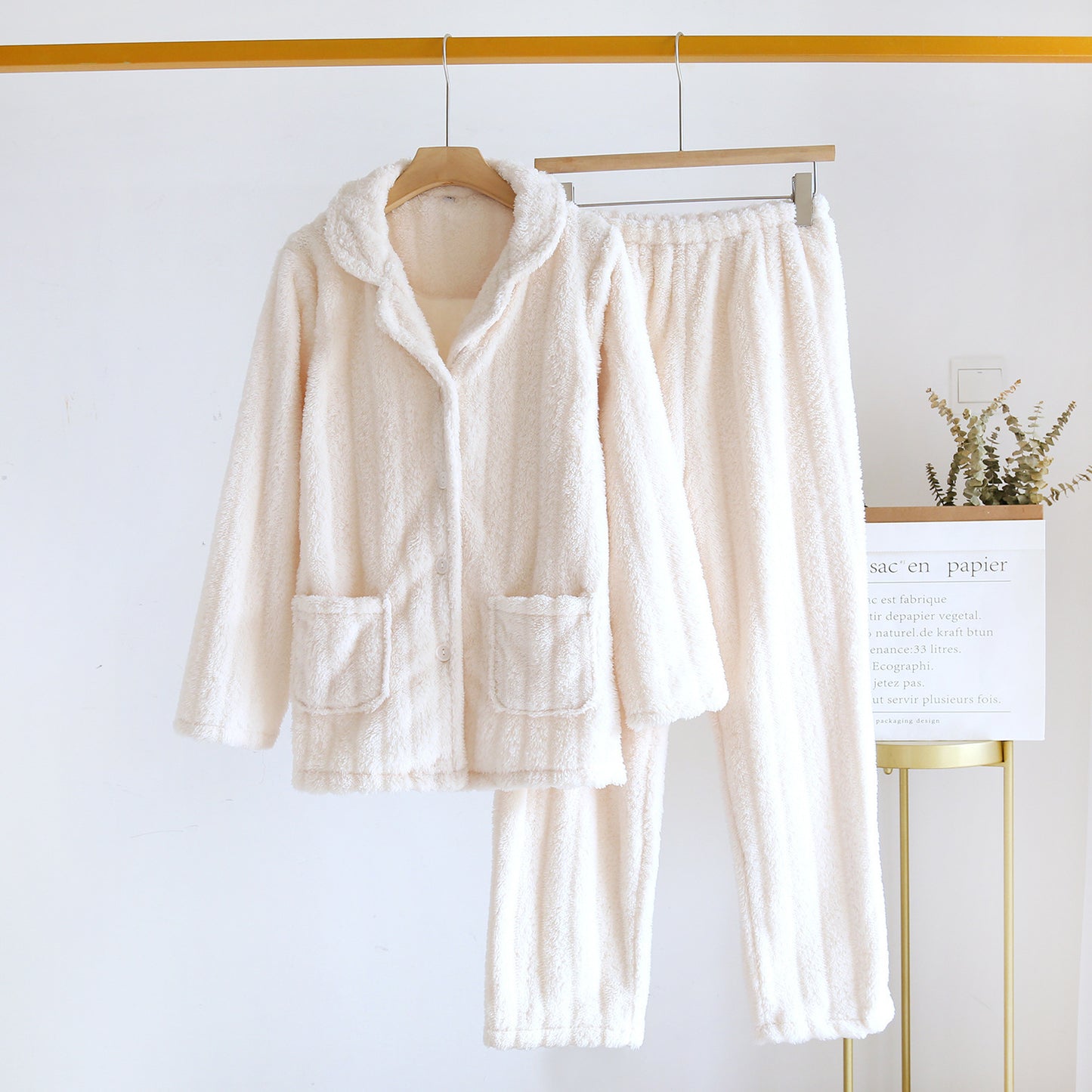 Simple Coral Fleece Couple Pajamas For Women Autumn And Winter