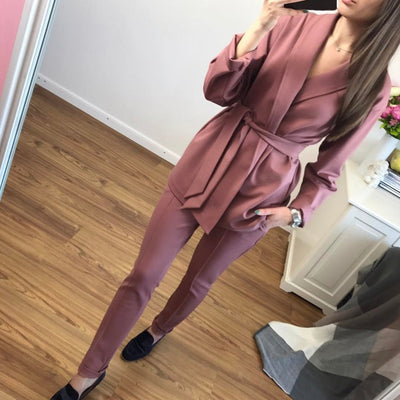 Exquisite Women's Suit Set