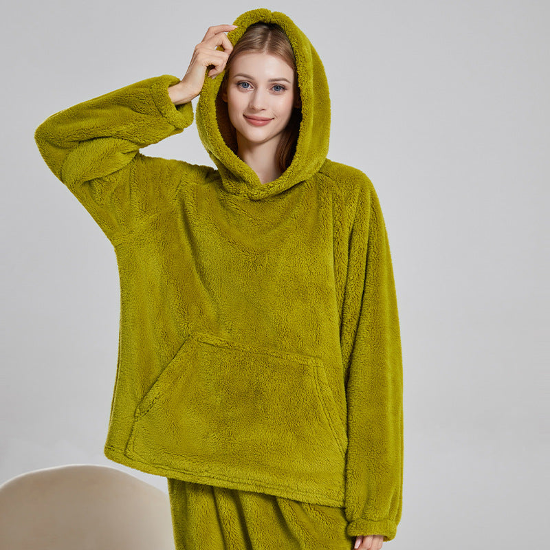 Women's Fashionable Simple Flannel Pajamas Set