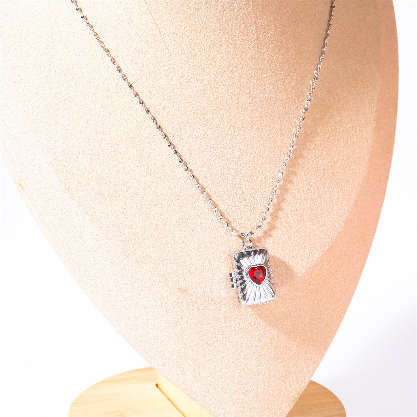Zircon Album Box Necklace