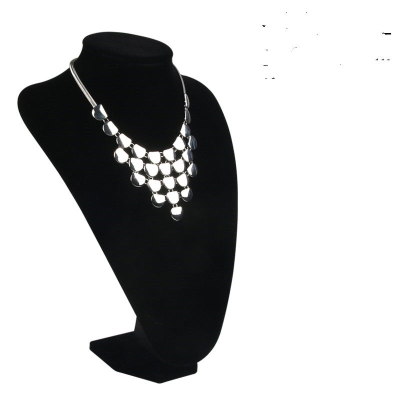 Shelf Place Necklace